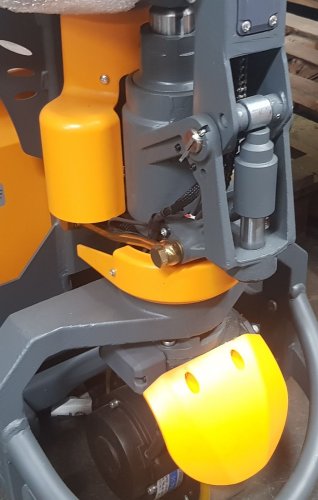 Крышка колеса защитная 20511000002, XILIN (Ningbo Ruyi) для CBD15W-LiX